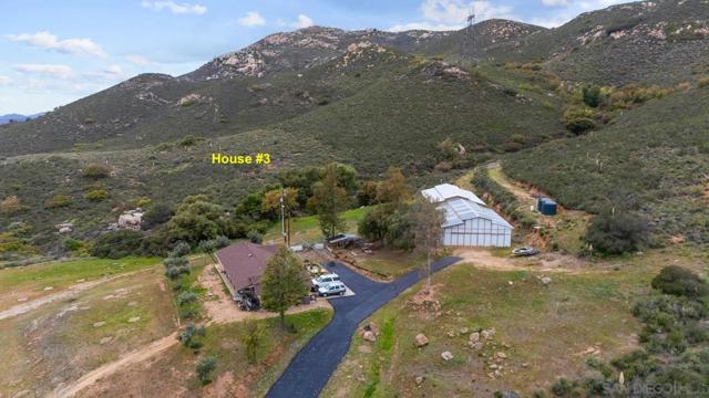 21908 Japatul Ln, Alpine CA: https://media.crmls.org/mediaz/5365c0d6-a5b3-4431-bad5-ed32faf29da2.jpg