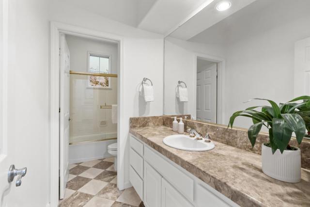 34798 Williams Way, Union City CA: https://media.crmls.org/mediaz/53660616-f3f3-425b-ab0f-ca2310b38700.jpg