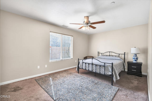 17717 Bangor Avenue, Hesperia CA: https://media.crmls.org/mediaz/5366e904-2578-469f-9c60-308c706ce565.jpg