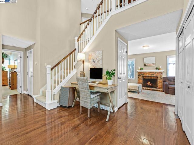 8043 Crossridge Rd, Dublin CA: https://media.crmls.org/mediaz/53691442-b8de-442a-b261-9210ec9cd9e8.jpg