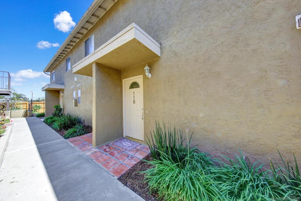 4777 Seminole Dr - photo 2