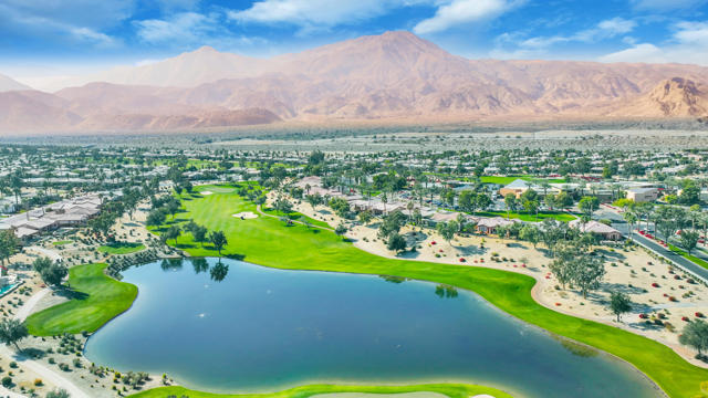 81800 Eagle Claw Drive, La Quinta CA: https://media.crmls.org/mediaz/53692dc0-bfa5-4f52-ba24-12cfcc0a3beb.jpg