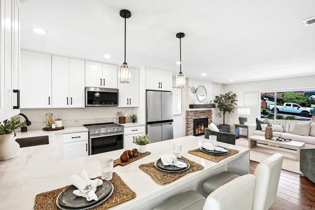 Detail Gallery Image 9 of 31 For 406 Borden Cir, San Marcos,  CA 92069 - 3 Beds | 2 Baths