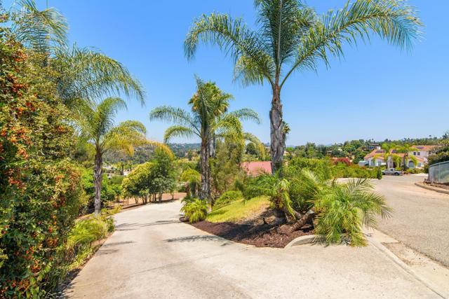 Detail Gallery Image 31 of 33 For 2440 Haas St, Escondido,  CA 92025 - 4 Beds | 3 Baths