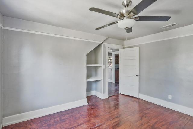 1035 Edgemont Place, San Diego CA: https://media.crmls.org/mediaz/536a4818-f182-4dee-860f-12a6ed3340d4.jpg