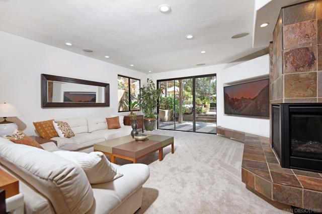 Image 11 of 39 For 2427 Dresden Place