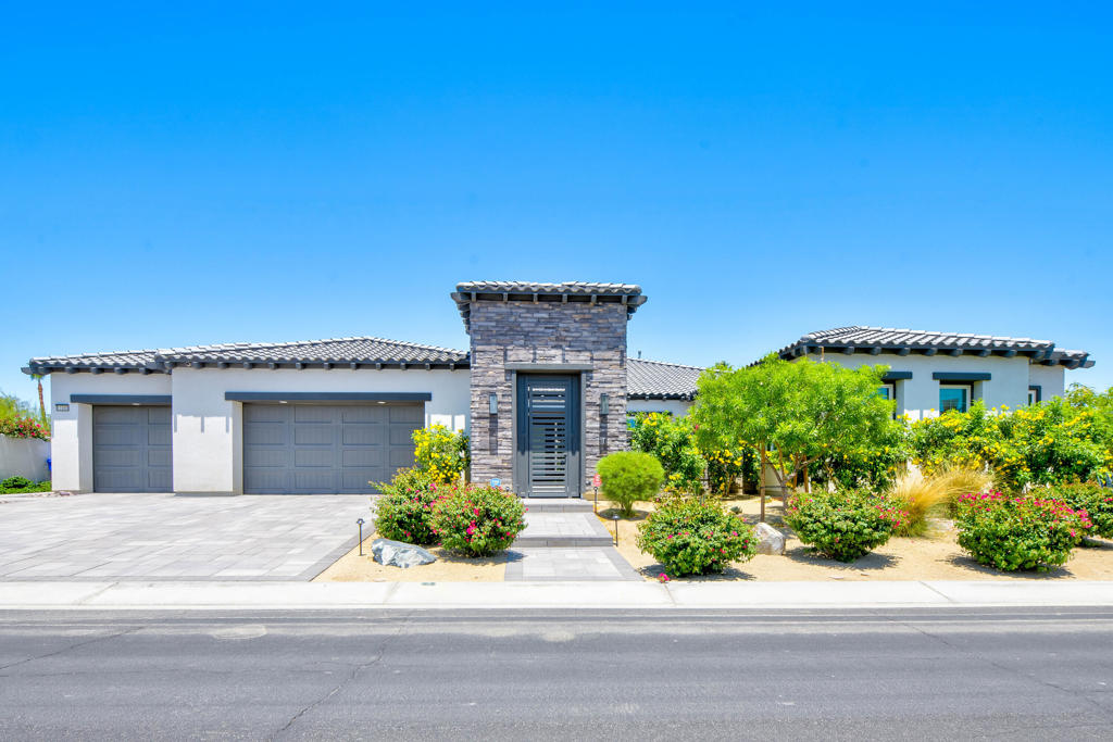 81880 Mountain Spur Drive