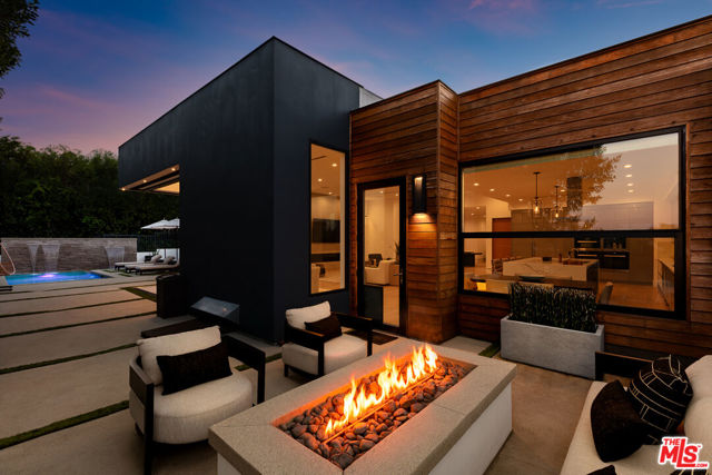 16366 Sloan Drive, Los Angeles CA: https://media.crmls.org/mediaz/536afdce-5b40-4137-b5f0-526eb2083475.jpg