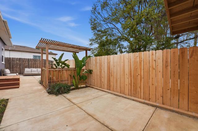 Detail Gallery Image 23 of 60 For 462 464 Emerson St, Chula Vista,  CA 91911 - – Beds | – Baths