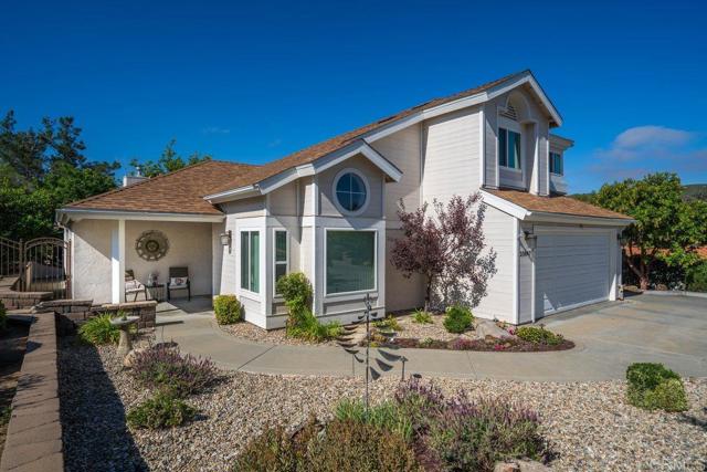 23847 Norte Dr, Ramona CA: https://media.crmls.org/mediaz/536bc501-3b53-4285-8470-4722196b4a29.jpg