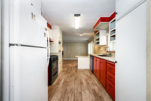 Detail Gallery Image 10 of 39 For 2280 E Valley Pkwy #79,  Escondido,  CA 92027 - 2 Beds | 2 Baths