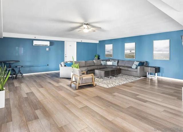 Image 6 of 11 For 1021 Scott Street  239