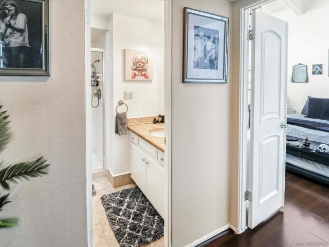 4804 La Villa Marina, Marina del Rey CA: https://media.crmls.org/mediaz/536c7130-eed8-4cd5-9bc8-87c8a4fc9e52.jpg