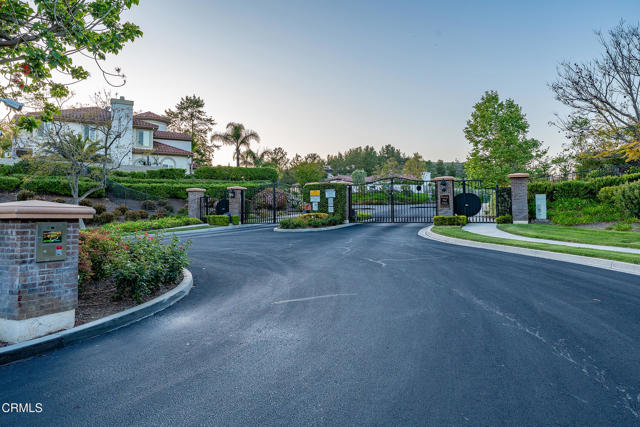 12428 Palmer Drive, Moorpark CA: https://media.crmls.org/mediaz/536d7fdf-d8b1-4b92-9e2e-2d8af41f0008.jpg