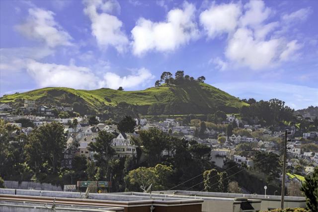 35 Blair Terrace, San Francisco CA: https://media.crmls.org/mediaz/536df0d4-44cc-49dd-91d7-a1c33f7ec376.jpg
