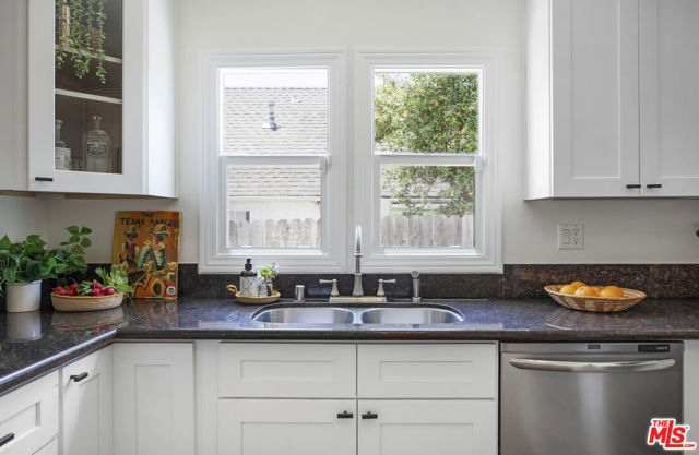 1427 N Coronado Street, Los Angeles CA: https://media.crmls.org/mediaz/536f50fd-75b8-49cf-bd92-e40f55090aeb.jpg