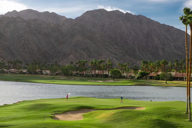 80601 Oak Tree, La Quinta CA: https://media.crmls.org/mediaz/536f7d7d-7995-4908-b3a7-b7e17505a462.jpg