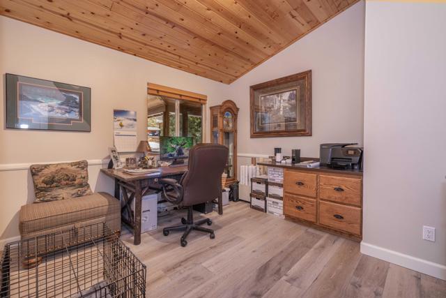 1188 Monte Vista Drive, Big Bear CA: https://media.crmls.org/mediaz/5370d15c-8761-4687-b130-e99e09066b0a.jpg