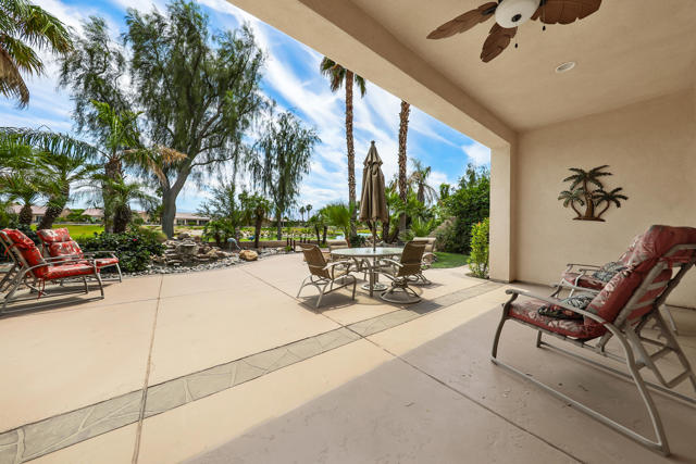 81083 Avenida Tres Lagunas, Indio CA: https://media.crmls.org/mediaz/5370f340-7fbe-411e-b732-00446a1c3bdc.jpg