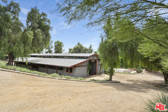 10420 Kurt Street photo 3