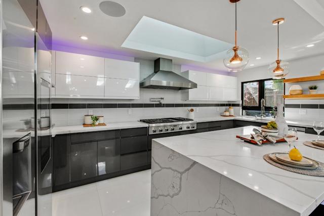 104 Oak Park Drive, Los Gatos CA: https://media.crmls.org/mediaz/537210e6-bc25-472c-9cf4-9d2a02c3848d.jpg
