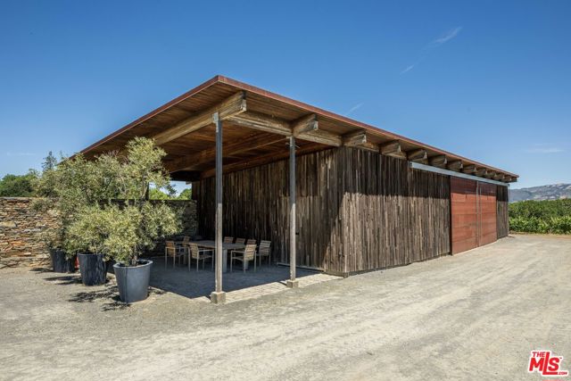 7596 Sonoma Mountain Road,  CA: https://media.crmls.org/mediaz/5372745f-9eac-4fe7-b054-4f72004a3b3e.jpg