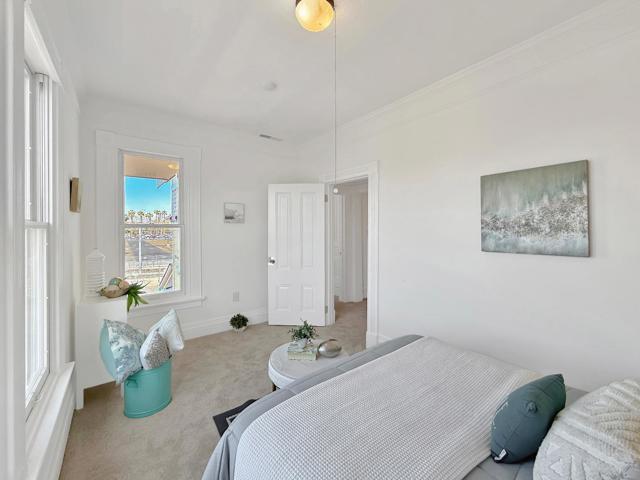 398 W San Fernando, San Jose CA: https://media.crmls.org/mediaz/5372dedd-5e9a-4143-b71f-ae371dd242c3.jpg