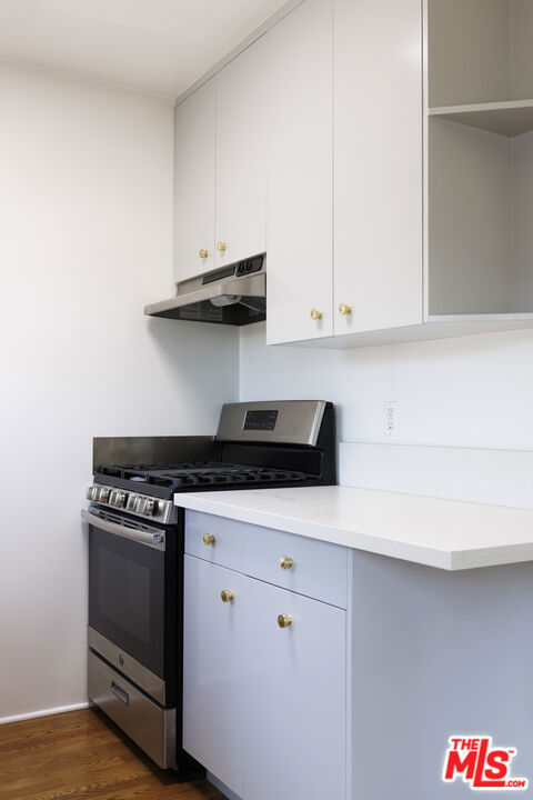 2191 El Sereno Avenue, Altadena CA: https://media.crmls.org/mediaz/53741c0a-cc91-45ce-9f3d-ffd6d0c73475.jpg