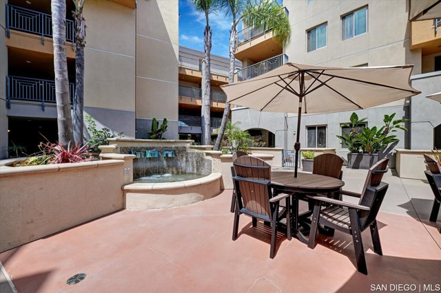 3877 Pell PL, San Diego CA: https://media.crmls.org/mediaz/53754a69-0663-4b5e-885e-1bf2ff394c0a.jpg