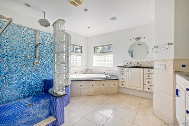 4790 Everts Street, San Diego CA: https://media.crmls.org/mediaz/5376b063-4c1c-421e-9e9c-7172d4843352.jpg