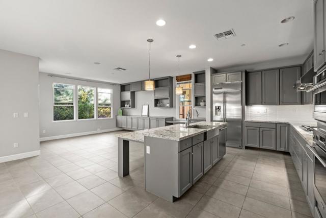 2006 Jubilee Drive, Hayward CA: https://media.crmls.org/mediaz/5376f635-fb6d-4f73-83c6-b4decba8a82f.jpg