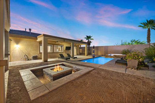 73861 Da Vinci Court, Palm Desert, CA 92211