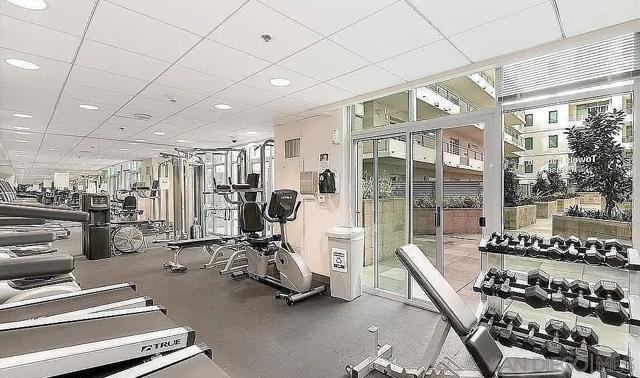 425 W Beech St, San Diego CA: https://media.crmls.org/mediaz/53792c90-5c3b-470b-a48a-b80543d75f05.jpg