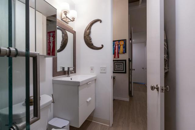 6229 Green Valley Circle, Culver City CA: https://media.crmls.org/mediaz/537a3612-f4ea-4a2f-83d1-622adb687110.jpg