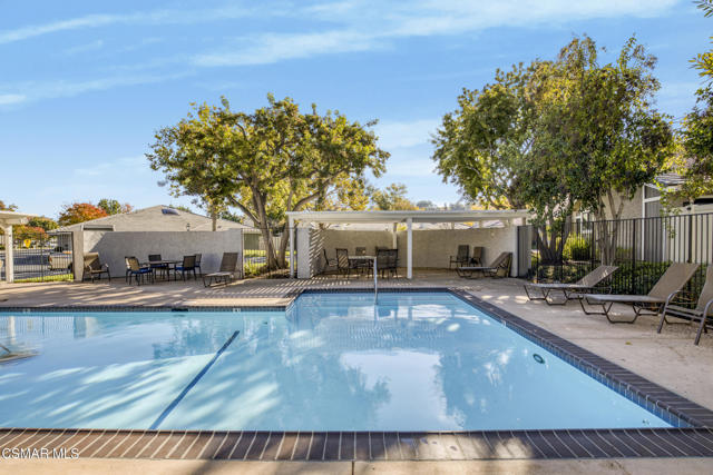 2190 Westshore Lane, Westlake Village CA: https://media.crmls.org/mediaz/537b3b38-0669-4705-8df8-2cd92480d3d1.jpg