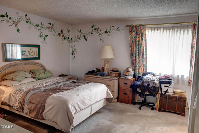 240 E Bay Boulevard, Port Hueneme CA: https://media.crmls.org/mediaz/537b91f3-13c9-45d0-bd88-da5366735489.jpg