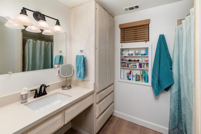 Detail Gallery Image 35 of 67 For 2645 Highland Dr, Carlsbad,  CA 92008 - 6 Beds | 4/1 Baths