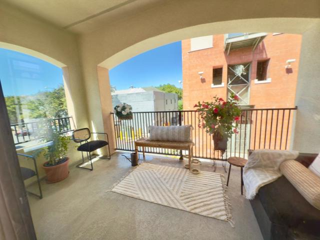 400 San Benito St, Hollister CA: https://media.crmls.org/mediaz/537bf97a-a853-470a-b61a-1cc05773f54a.jpg