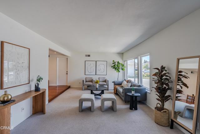 3872 Aztec Court, Simi Valley CA: https://media.crmls.org/mediaz/537c2994-45d1-4764-a12c-071ac55dc1a8.jpg