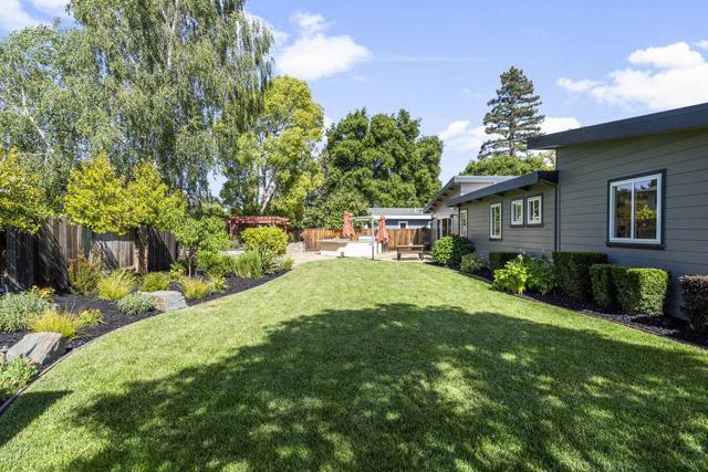 599 Dawn Drive, Sunnyvale CA: https://media.crmls.org/mediaz/537c55b8-abd7-4564-a6a1-4a02f85fac23.jpg