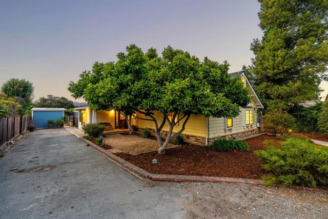 68 Live Oak Road, Royal Oaks CA: https://media.crmls.org/mediaz/537da679-c3ad-40ed-b5bd-6dbdf3cdd852.jpg