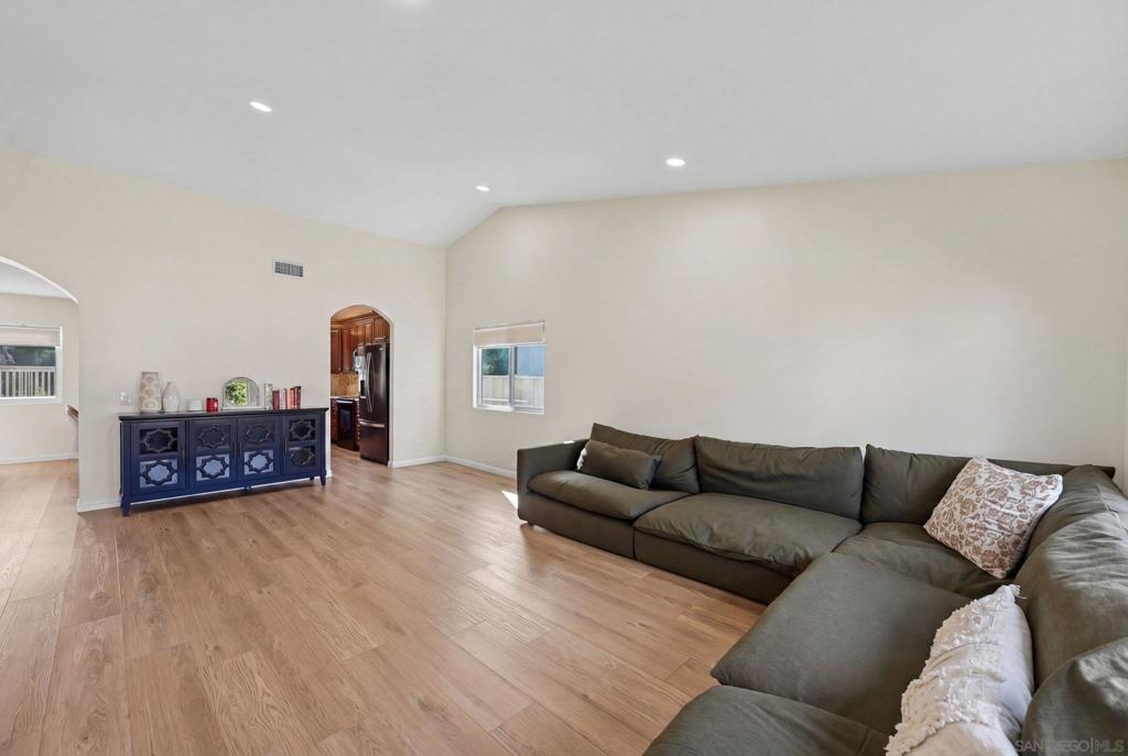 13235 Bavarian - photo 3