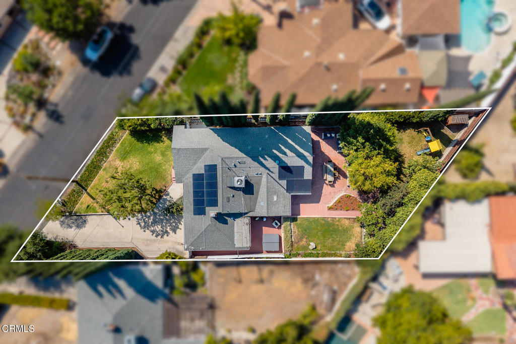 https://media.crmls.org/mediaz/537df75e-53e8-4a40-b02f-d1c29fe2f89e.jpg?preset=X-Large