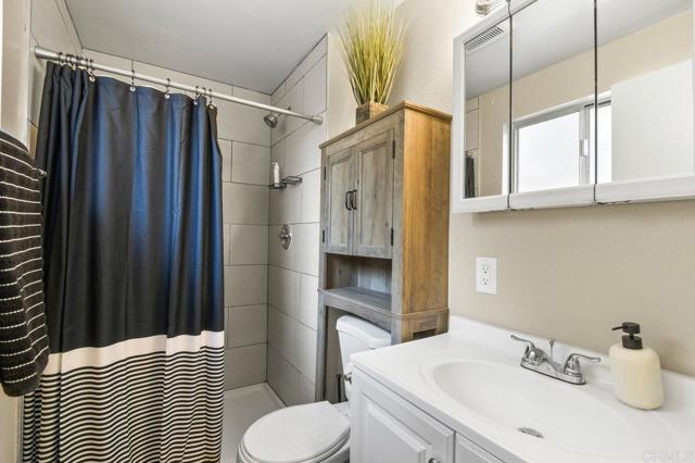 Detail Gallery Image 29 of 41 For 8409 Carlton Oaks Dr, Santee,  CA 92071 - 4 Beds | 2 Baths