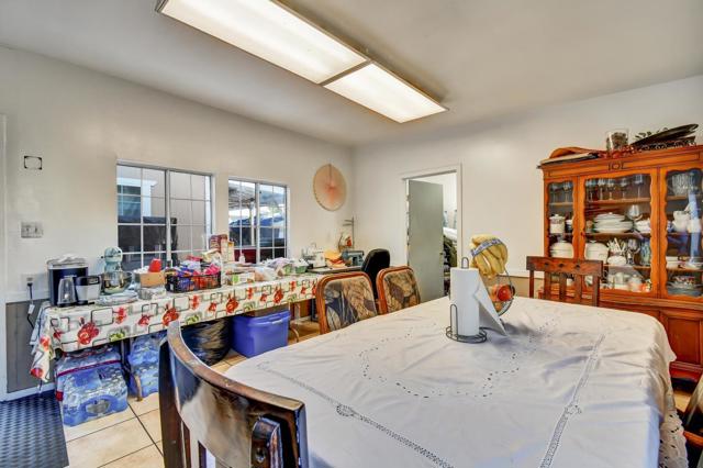 7 Lindbergh Street, San Mateo CA: https://media.crmls.org/mediaz/537eab5f-7aa3-4e53-87e0-8804c85b784d.jpg
