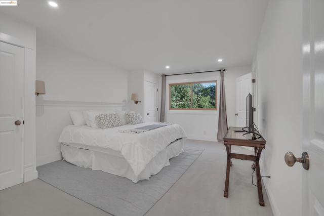 17 Pomo Ct, Napa CA: https://media.crmls.org/mediaz/537f8f31-06d9-448a-a73b-8a73e2c983d4.jpg