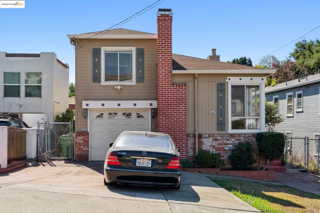 2570 99th Ave, Oakland CA: https://media.crmls.org/mediaz/537fc4e4-93cd-47c0-81b1-51e4c23f45aa.jpg
