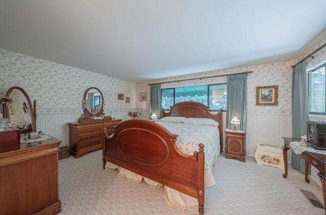 51 La Mirada Court, Salinas CA: https://media.crmls.org/mediaz/53808402-c45e-4412-a836-59968af7e088.jpg