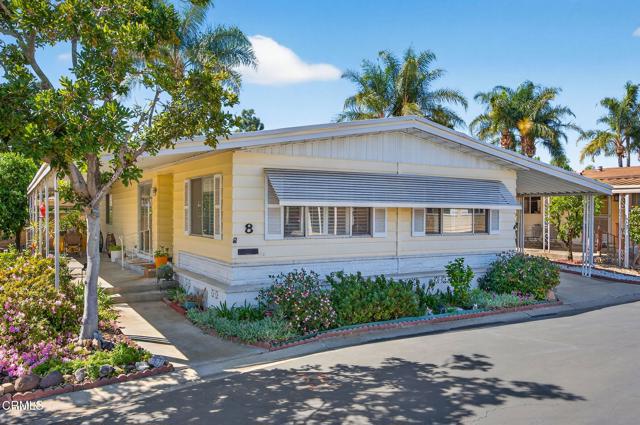 Detail Gallery Image 2 of 34 For 8 Calle Fronte #204,  Camarillo,  CA 93012 - 2 Beds | 2 Baths