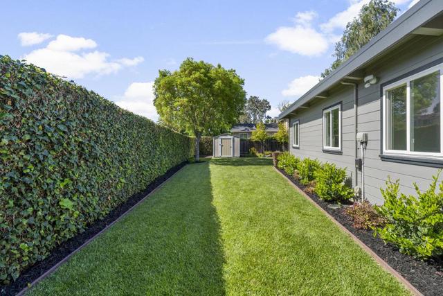 599 Dawn Drive, Sunnyvale CA: https://media.crmls.org/mediaz/5383c197-e576-4e3f-9004-1c84a49ccb33.jpg